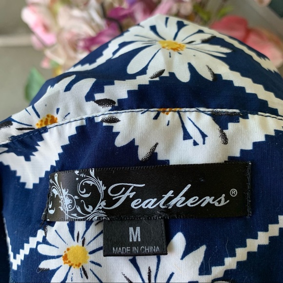•Feathers• Daisy Print Navy Blue Dress - Size Med. - Picture 2 of 8